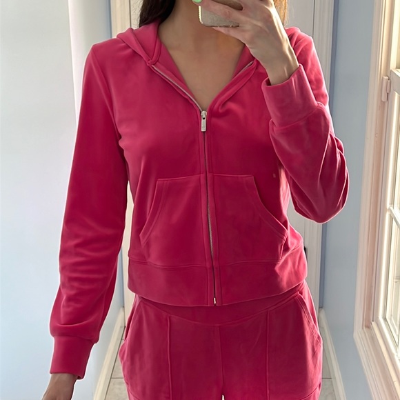 Tops - juicy couture velvet track suit set